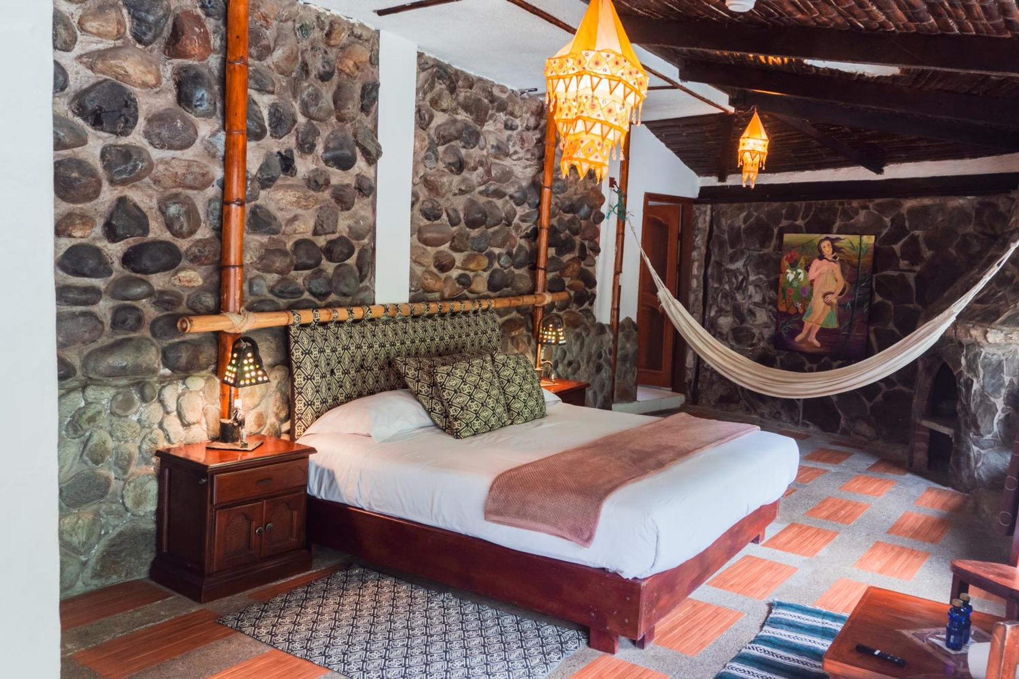 Spa Hosteria Miramelindo Rio Verde  ภายนอก รูปภาพ